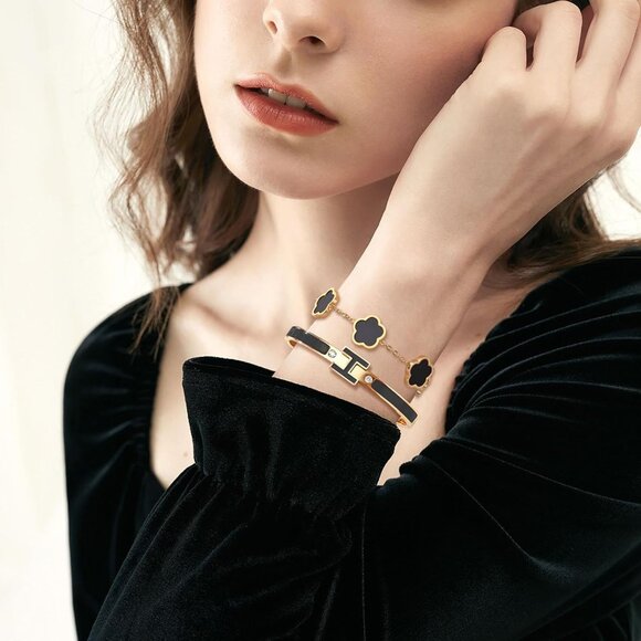 Women’s Gold-Black Stainless Steel H Bangle & Lucky Five-Leaf Clover Bracelets S - Picture 4 of 7